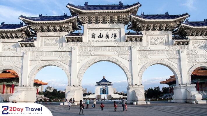 Ngày 31 tháng 10 hàng năm là ngày tưởng niệm Chủ tịch Tưởng Giới Thạch