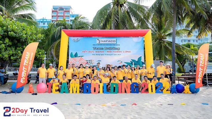 Biển Hòn Chồng, địa điểm không thể bỏ qua khi tổ chức TeamBuilding tại Nha Trang
