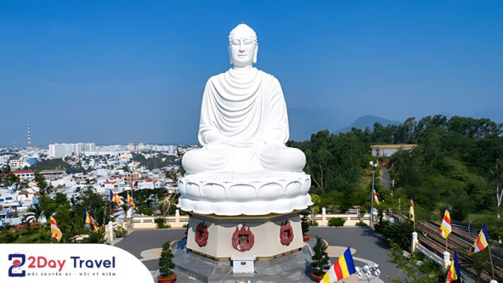 Chùa Long Sơn, ngôi chùa cổ kính và lâu đời tại Nha Trang