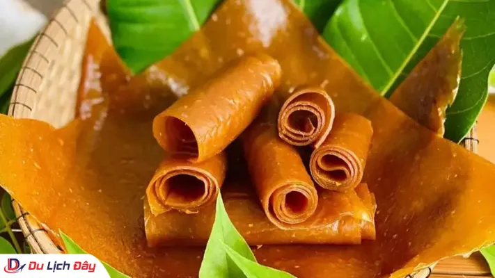 Bánh tráng xoài - món đặc sản Nha Trang làm quà độc đáo, vị chua ngọt tự nhiên