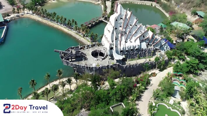 Hồ cá trí nguyên trên Hòn Miễu (Đảo Trí Nguyên) – Nha Trang