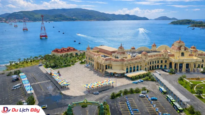 Khu vực bến tàu và ga cáp treo di chuyển sang đảo ngọc Vinpearl Nha Trang