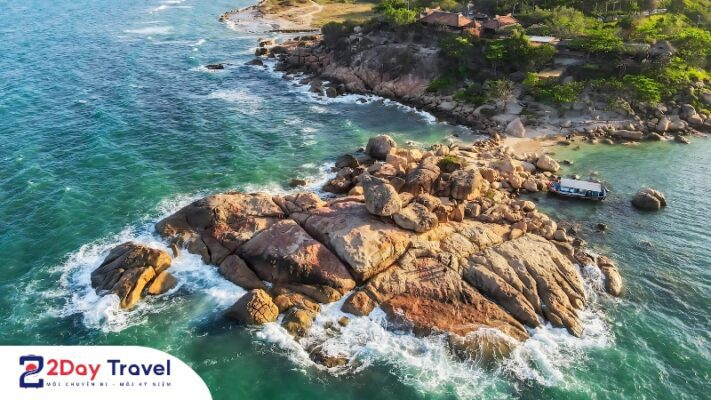 Hòn Chồng Nha Trang, điểm đến nổi bật khi tới thăm Nha Trang