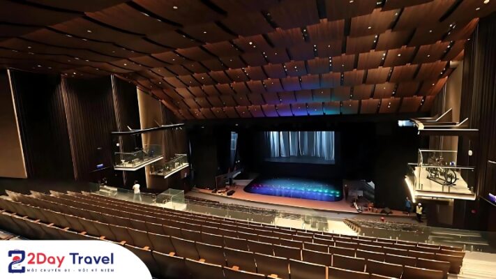 Sân khấu hoành tráng, được đầu tư một cách bài bản mang đẳng cấp quốc tế