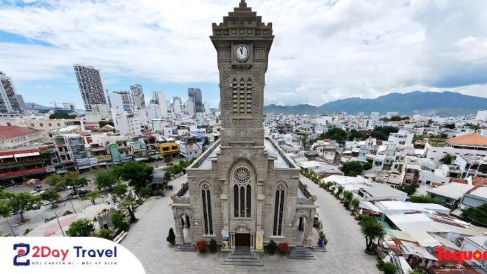 Nhà thờ Đá - kiến trúc trời Âu