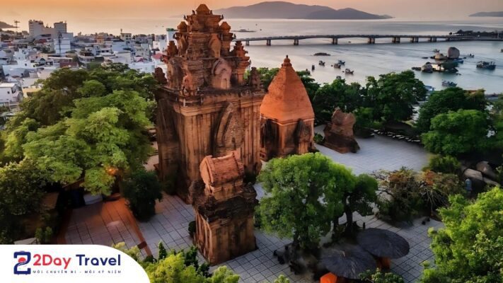 Tháp bà Ponagar – Một trong những di tích lịch sử văn hóa nổi tiếng tại Nha Trang