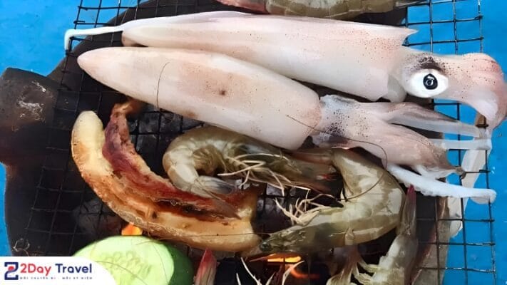 Bữa tối đặc sắc trên biển 