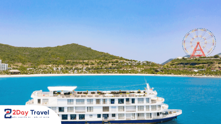 Du Thuyền Ngắm Hoàng Hôn Trên Vịnh Nha Trang