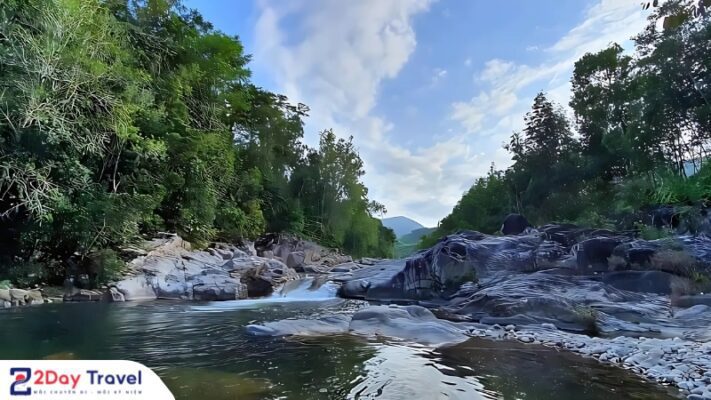 Ngắm cảnh thiên nhiên hoang sơ
