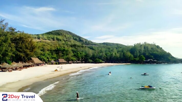 Bãi biển Nha Trang xinh đẹp