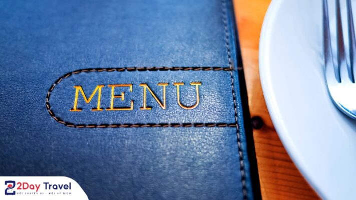 Đọc kỹ menu trước khi đặt món