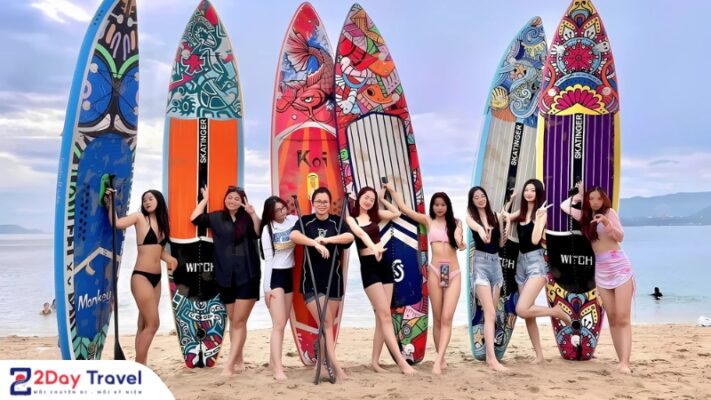 Chèo sup chào ngày mới 