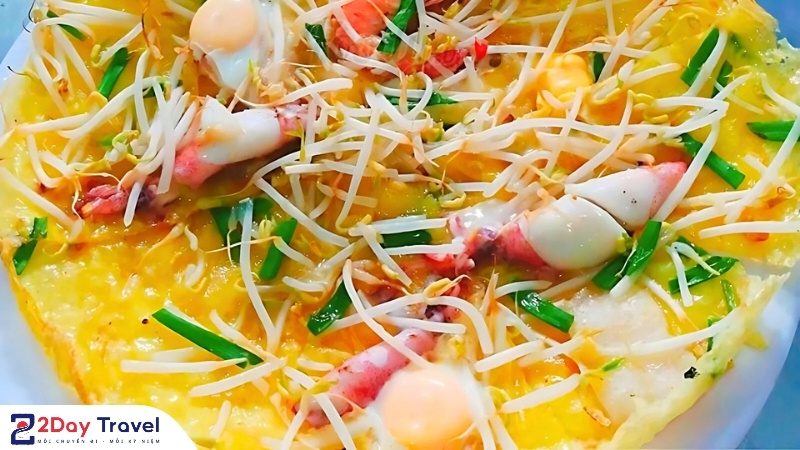 Bánh xèo mực Nha Trang – Giòn rụm, đậm vị biển