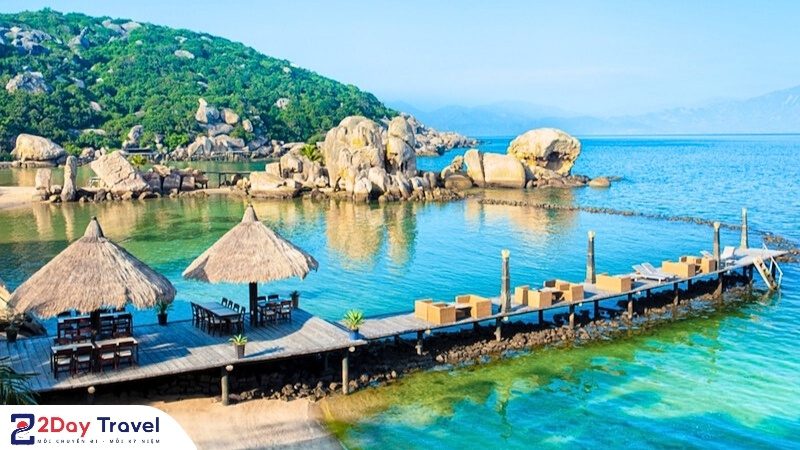 Đảo Bình Ba – điểm đến nổi bật trong các gói tour Nha Trang dành cho tín đồ biển xanh.