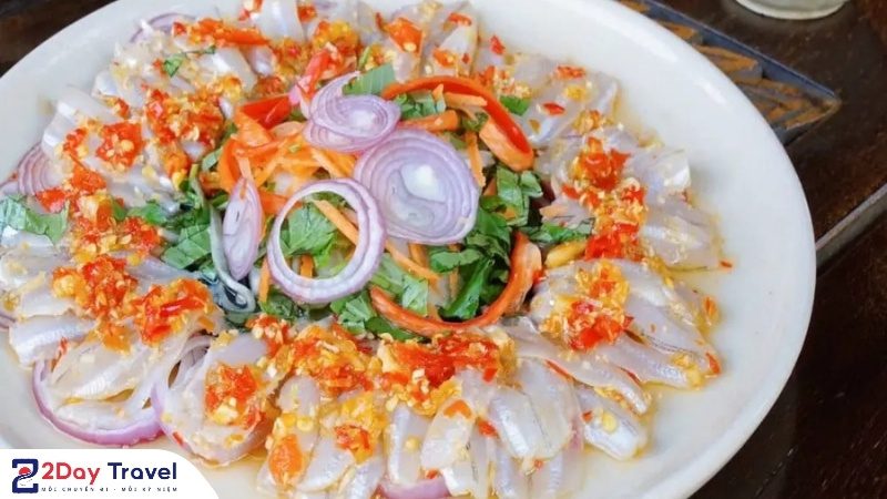 Gỏi cá mai Nha Trang tươi ngon bắt vị