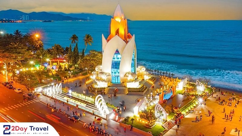 Tháp Trầm Hương Nha Trang – Biểu tượng nổi bật bên bờ biển Trần Phú