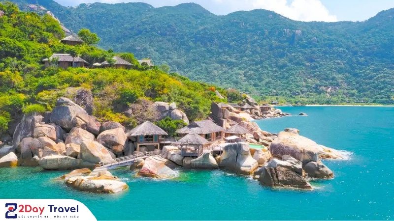 Vịnh Ninh Vân – thiên đường nghỉ dưỡng yên bình giữa thiên nhiên hoang sơ ở Nha Trang.
