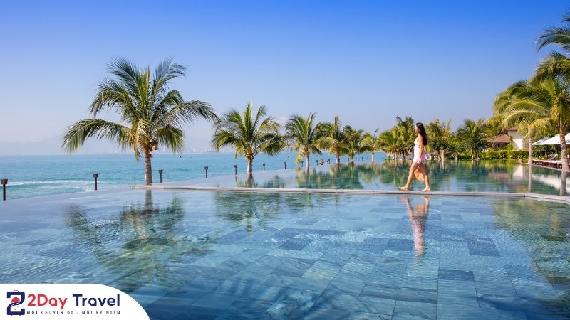 Hồ bơi vô cực tuyệt đẹp tại Amiana Resort Nha Trang