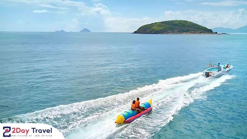 Trải nghiệm chèo kayak tại Amiana Resort Nha Trang