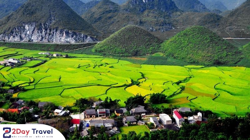 Núi Đôi Quản Bạ – Tuyệt phẩm giữa đại ngàn