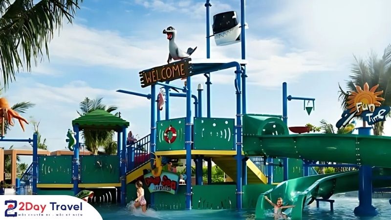 Công viên nước Mövenpick Resort Cam Ranh