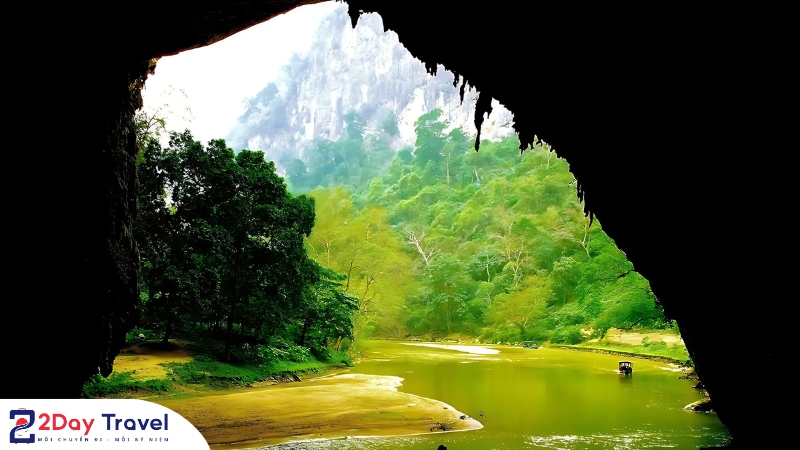 Khám phá Động Puông