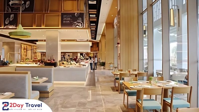 Nhà hàng Mövenpick Resort Cam Ranh