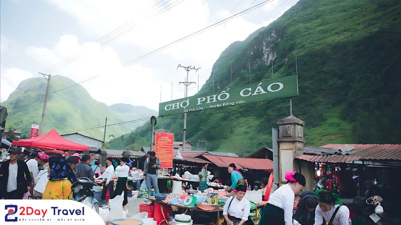 Chợ phiên Phố Cáo – Màu sắc văn hoá vùng cao nguyên đá