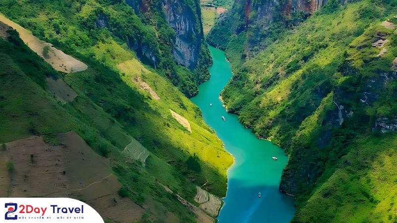 Sông Nho Quế: Viên ngọc ẩn dưới chân đèo Mã Pì Lèng