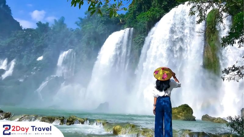 Check-in tại Thác Bản Giốc