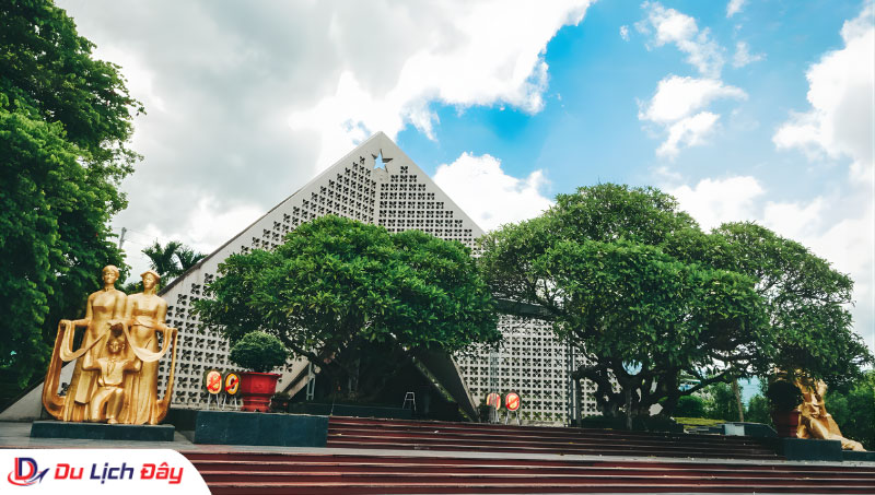 Bí ẩn Nghĩa trang liệt sĩ A1: Hành trình chạm vào ký ức Điện Biên - nha tuong niem nghia trang liet si doi a1