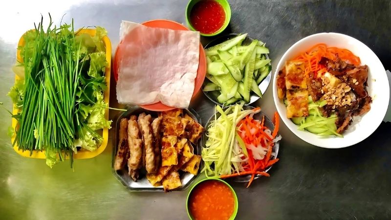 Đi ăn theo Tina Thảo Thi ở Nha Trang tại mấy quán local ngon rẻ