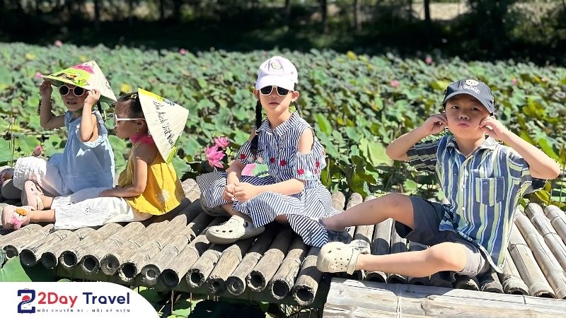 “Tour Đồng Cừu Ninh Thuận dành cho gia đình có trẻ nhỏ: Trẻ thích mê, bố mẹ thảnh thơi!”