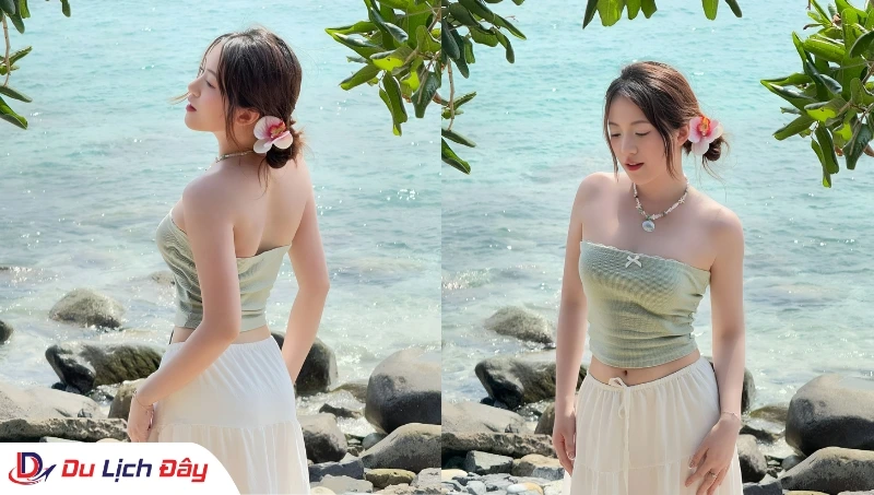 Du khách tạo dáng bên bờ biển trong tour 3 đảo hot Nha Trang