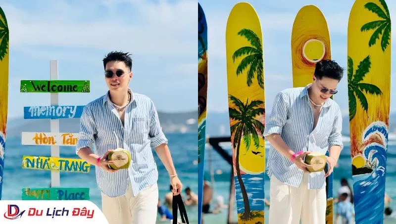 Du khách check in tại Hòn Tằm trong Tour 3 Đảo New