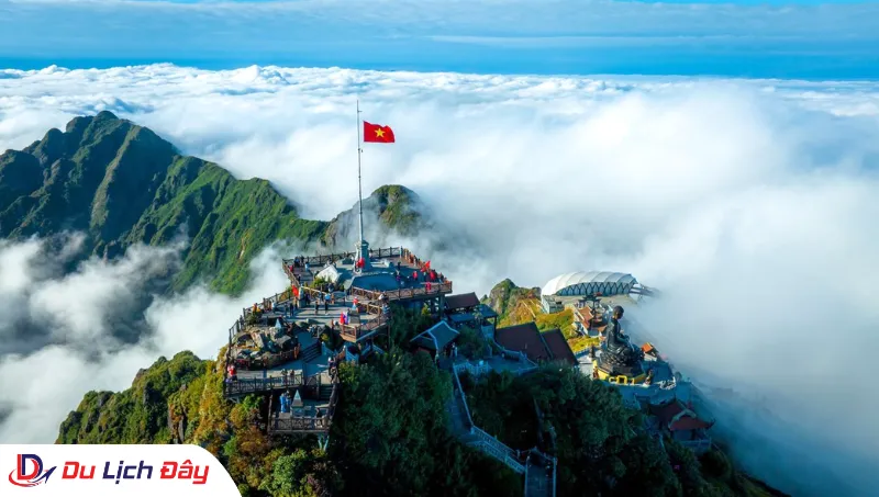 Toàn cảnh vẻ đẹp hùng vĩ tại đỉnh Fansipan trong Tour Hà Nội - SaPa - 2N1D