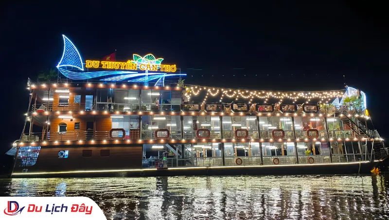 Du thuyền đêm trên sông Hậu trong Tour Miền Tây 2N1Đ