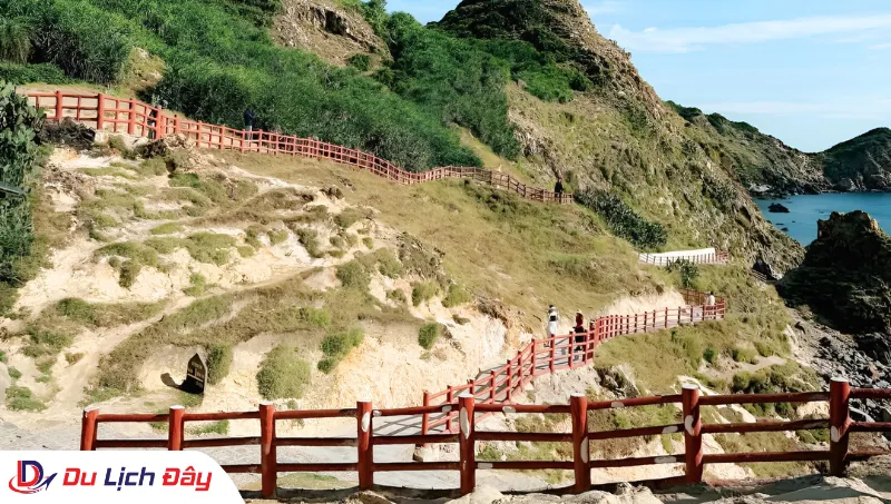 Cung đường Eo Gió đẹp mắt trong Tour Nha Trang - Quy Nhơn - Phú Yên - 2N1Đ